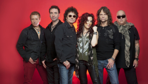 Image of Starship w/ Mickey Thomas